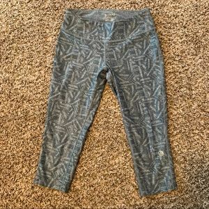 Geometric MPG Crop Leggings